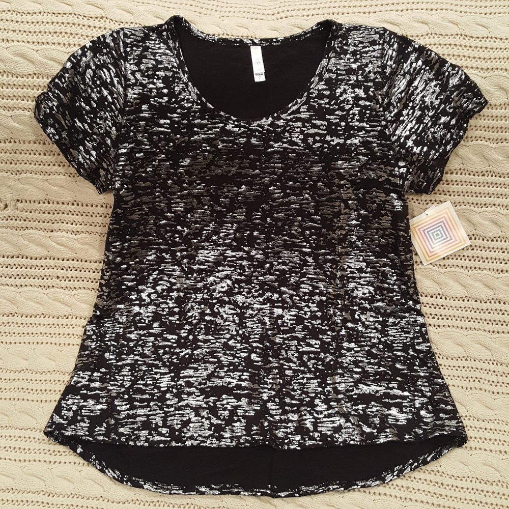 Lularoe Classic Tee